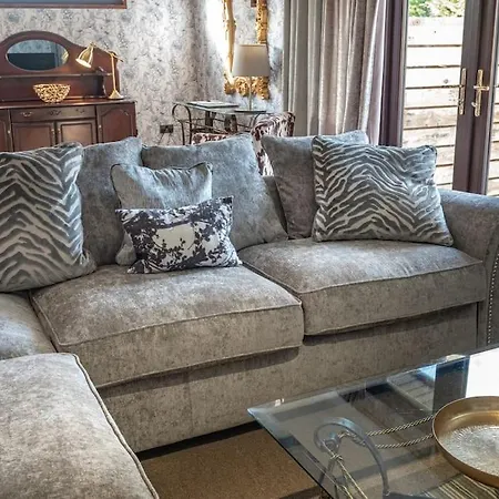 Clover 20 - Yellowtop Country Park - Hot Tub - Yorkshire Willa