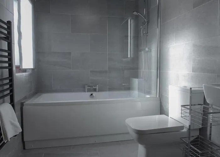 Clover 20 - Yellowtop Country Park - Hot Tub - Yorkshire Willa Selby