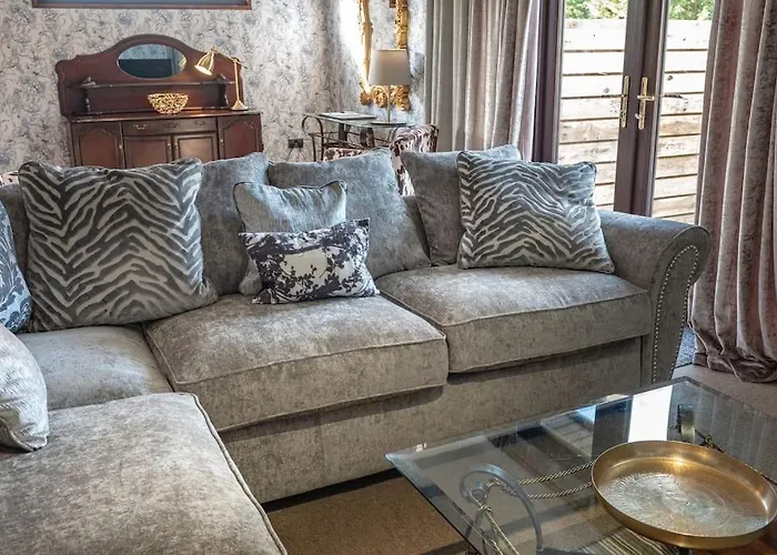 Clover 20 - Yellowtop Country Park - Hot Tub - Yorkshire Willa